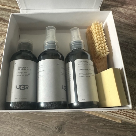 NIB Ugg Sheepskin and Suede Care Kit - Picture 5 of 5